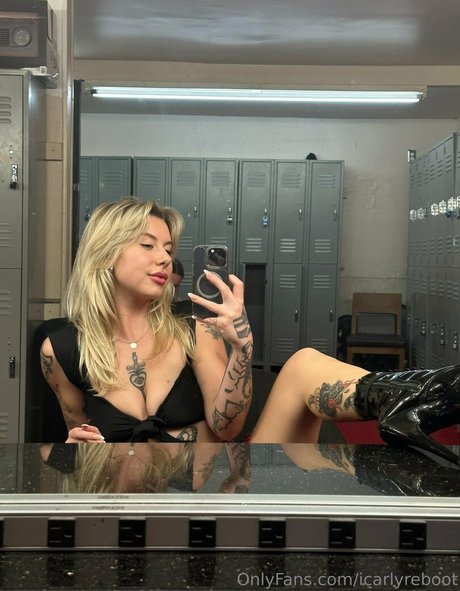 icarlyreboot adult actress pic