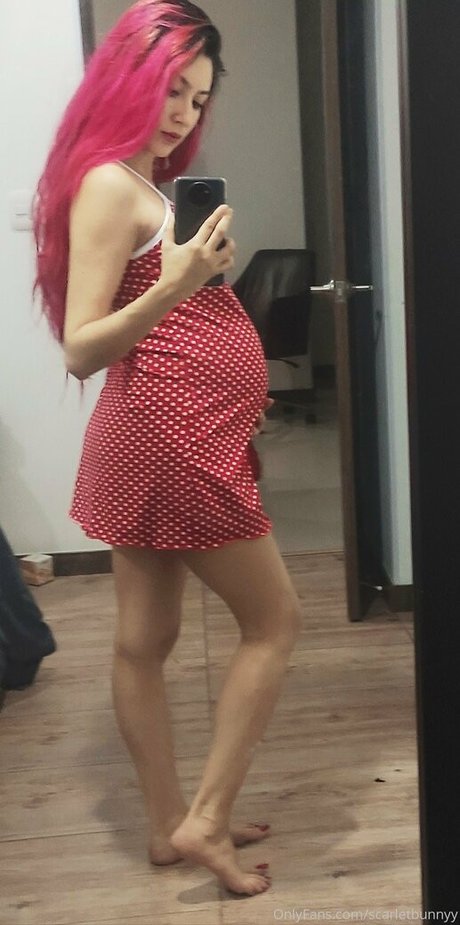 scarletbunnyy model pretty photos