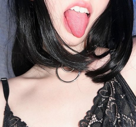 fvckzoe model pornographic images