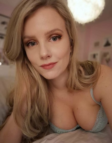 Imsessis star pornographic archive