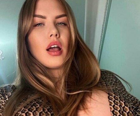 sandra me erotic star images