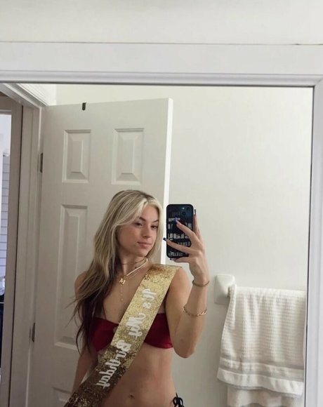 Mandi Bagley model high quality pic