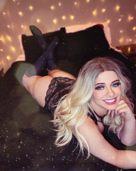 Spicey Dorky pornstar sexy pic