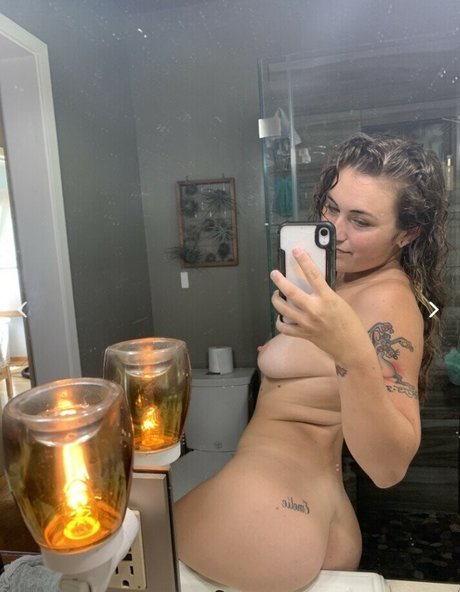 OptimisticBB pornographic star images