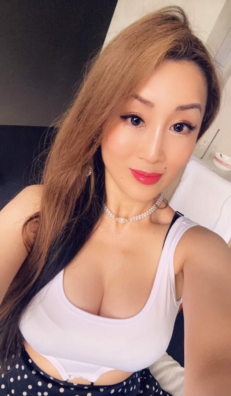 shemale cum in mouth onlyfans beautiful naked pic