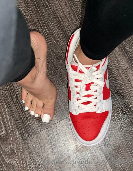 dafootgoddess1 perfect model photos