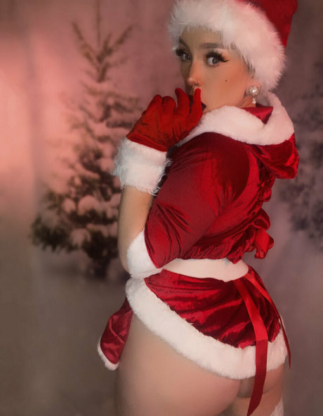 kirracady hot actress pics