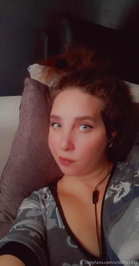 only queen84 model nice images