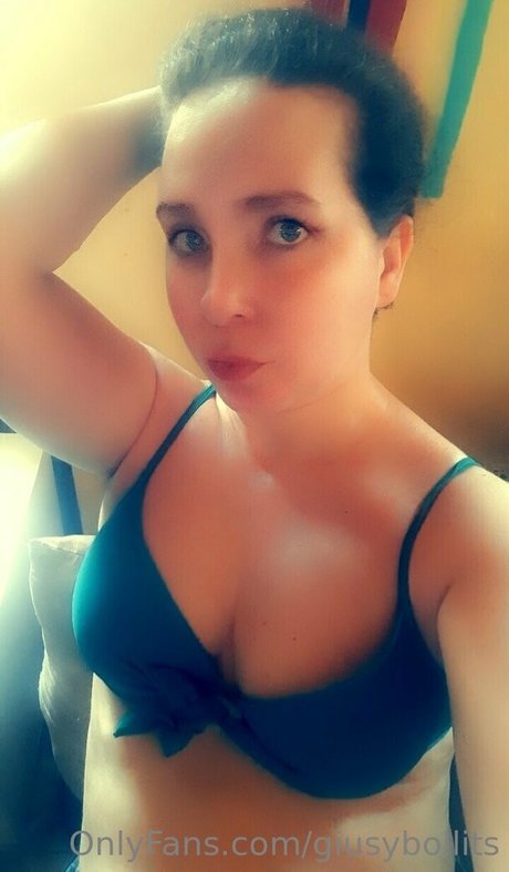 only queen84 Photo Gallery