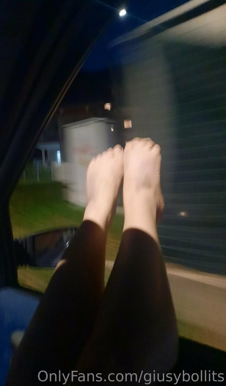 only queen84 exclusive pornstar photo