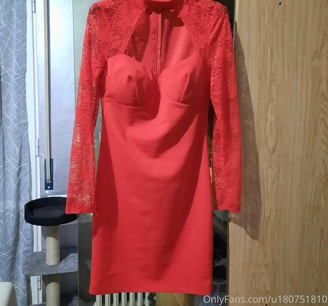 only queen84 pornographic model photos