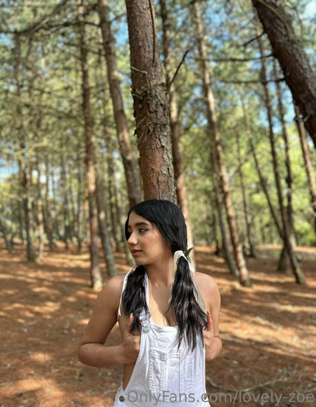 lovely zoe sex actress gallery