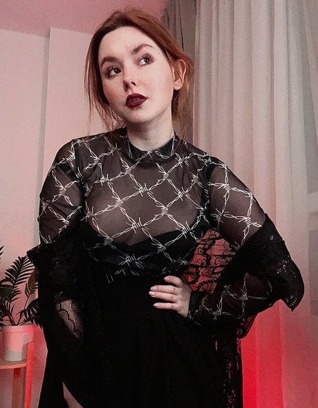 Rootyasha naked actress photo