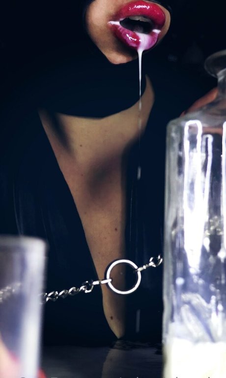 reinadelmorbo model pornographic picture