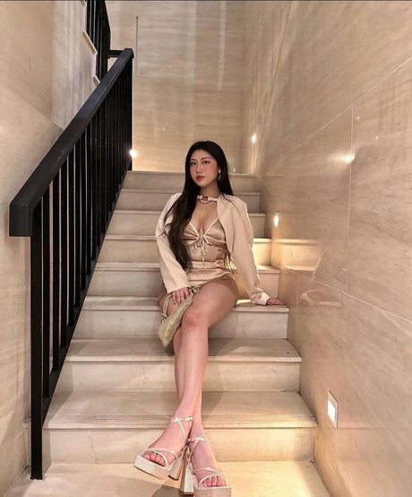 ashl xy nude pornstar pics