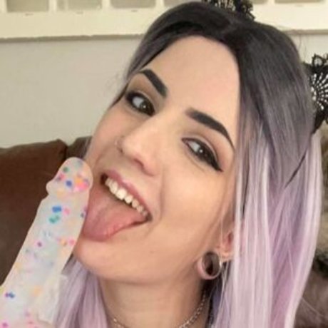 KeanaKills xxx actress photos