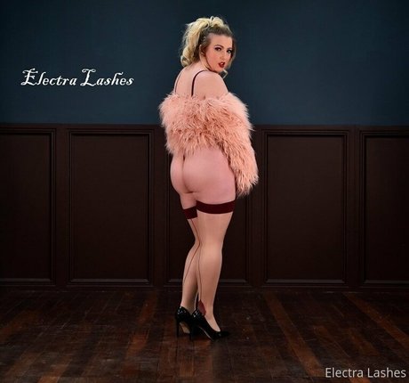 electralashes nudes model pics