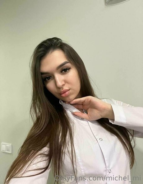 dolly reed nude model image