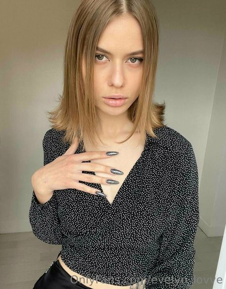 evelyn lovve star top photos