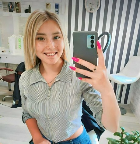 ioanna si model exclusive image