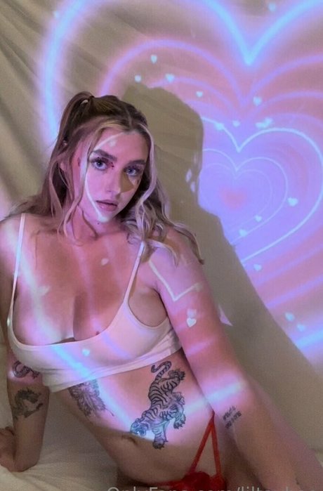 liltaybae nice actress gallery