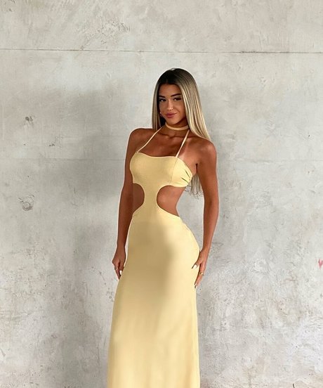 Pietra Cupello nude actress galleries