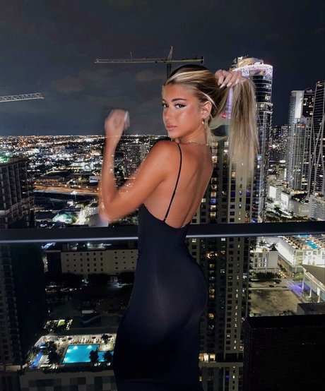 Pietra Cupello model pornographic archive