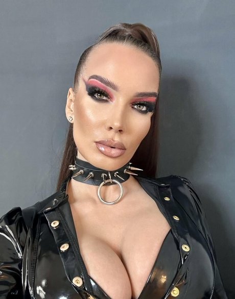 Mistress Ultraviolence nudes model photos