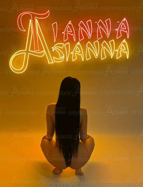 tiannaasianna pornstar image