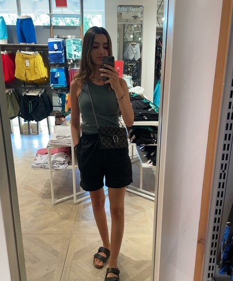 NoraExplorer star sex pics