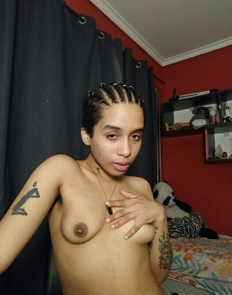 zeventhsunzet adult star photo