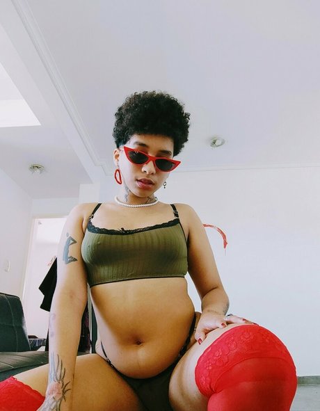 zeventhsunzet pornstar art picture