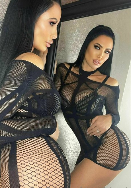 biancalabomb nudes model img