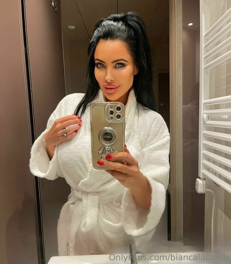 biancalabomb sexy actress archive