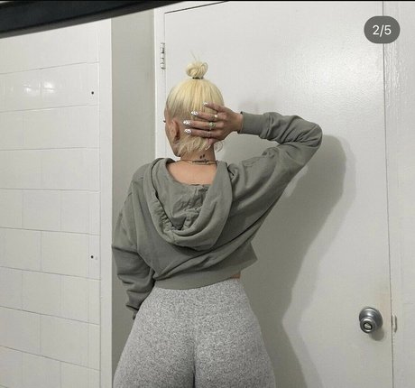 Villawase adult star photos