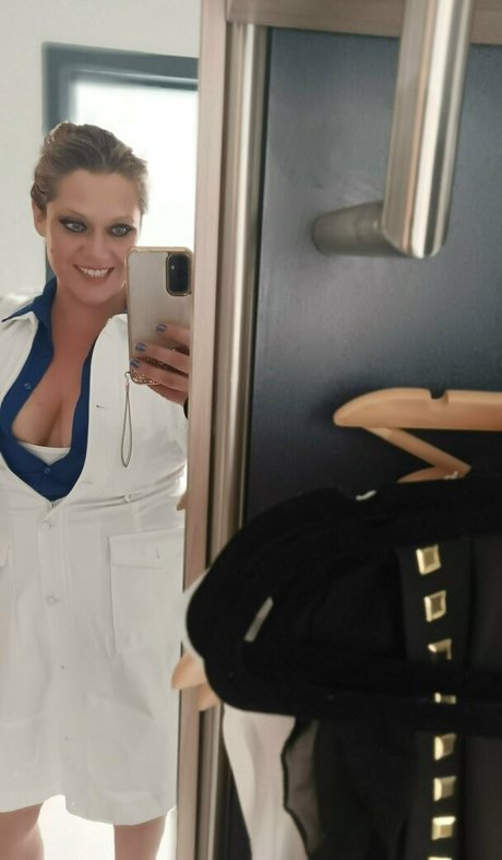 headingeastorwest model sexy pic