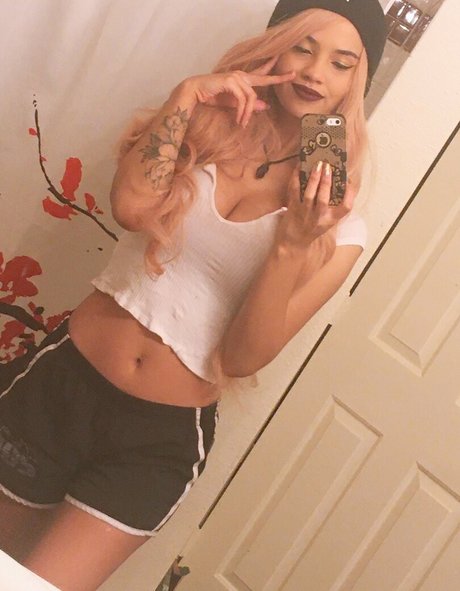 Trickywi star pornographic pics