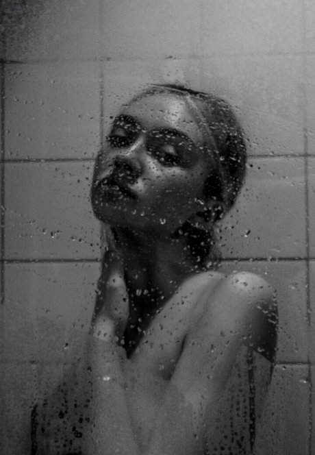 adelewilson__ model best picture