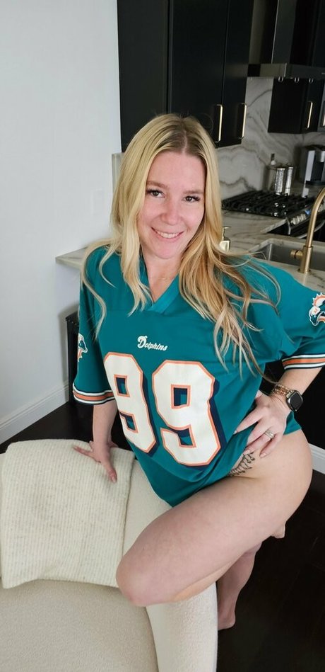 Hotwifejuniper free model pics