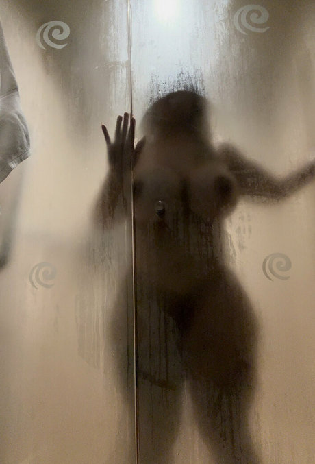 BimboInTraining_ naked star galleries