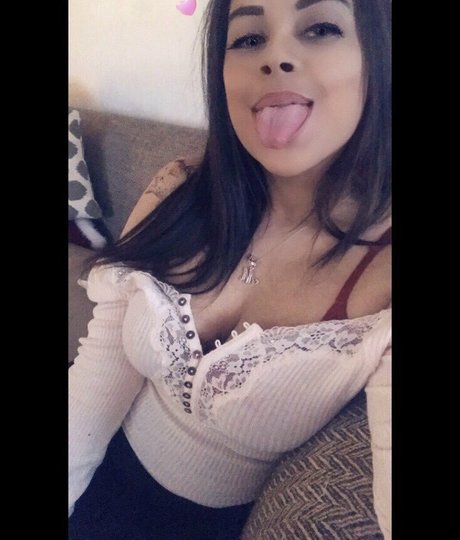 silllymel best model picture