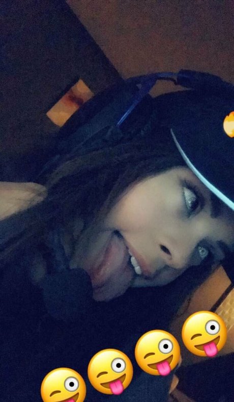 silllymel pornstar nude photos