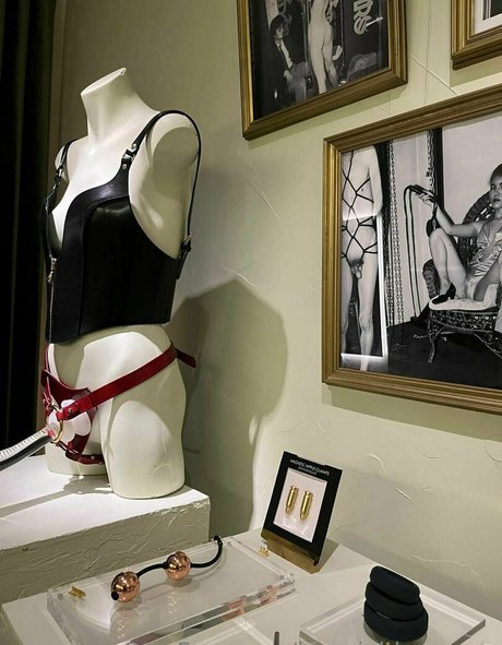 bonnieblue xoxo star nude photo