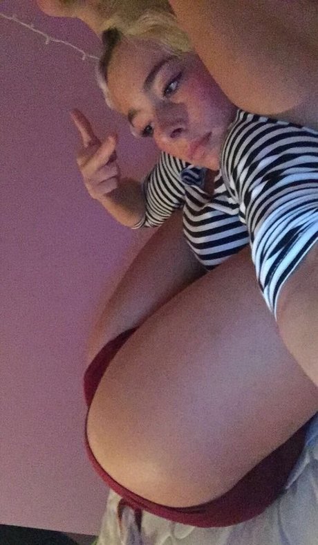 PeachsnBean naked model archive