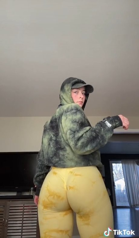 PeachsnBean erotic model images