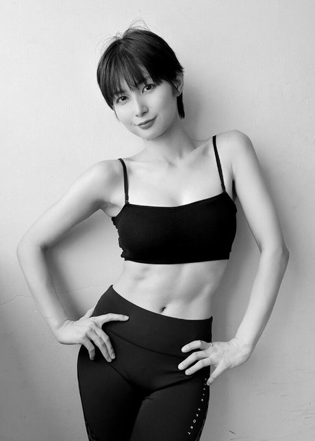 Oshima Rino porn star photos