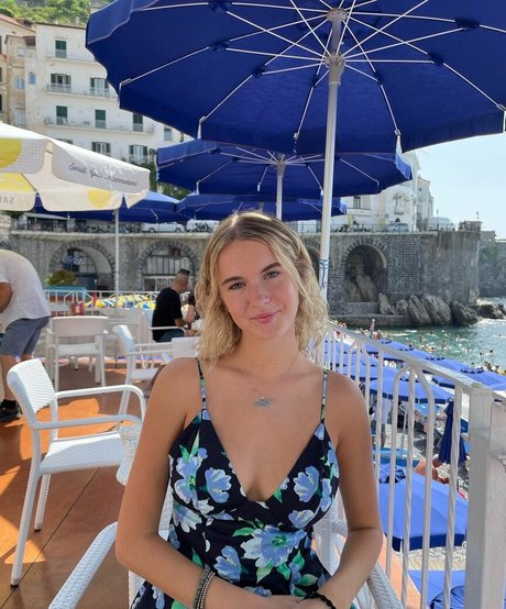 Maddie Gilmore sex model pictures