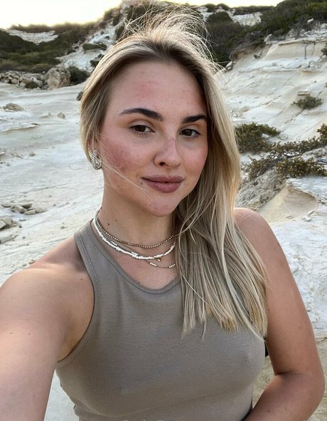 crazy splits model perfect galleries