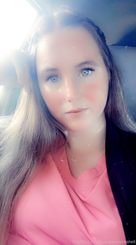 lesbian fuck onlyfans erotic img