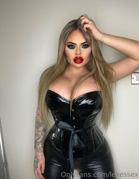 miss lexie x top star pic